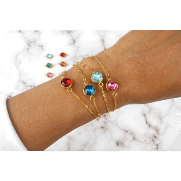 New Gold Crystal Bracelet - Picture 2 of 8